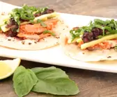 Blaubeer-Habanero Lachs Tacos