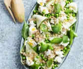 Gerstensalat mit Erbsen und Mozzarella