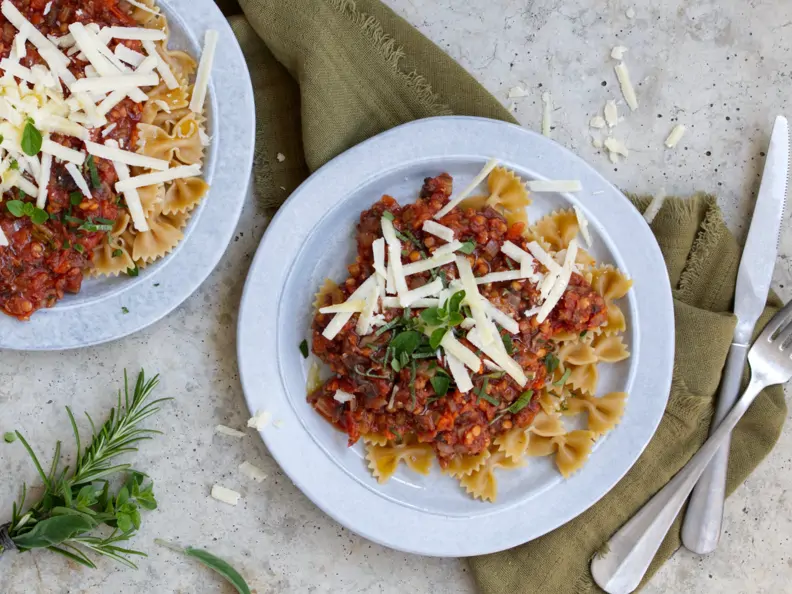 Pasta mit Linsen-Bolognese