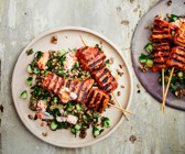 Thunfischspieße mit Getreidesalat