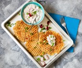 Pikante Waffeln mit Dip