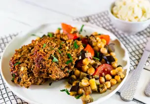 Orientalischer Hackbraten mit Kichererbsen und Auberginen