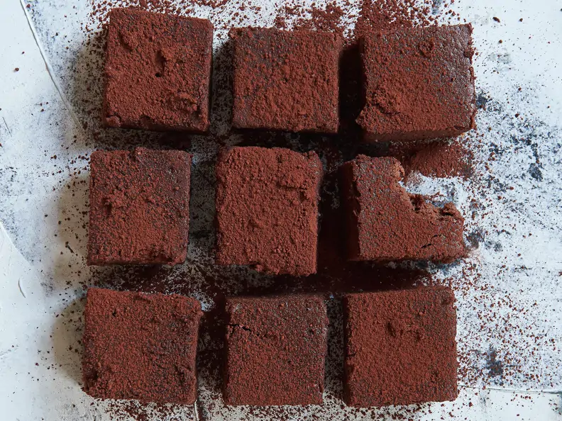Süßkartoffel-Brownies mit Datteln
