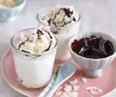 Kokoscreme mit Schokolade