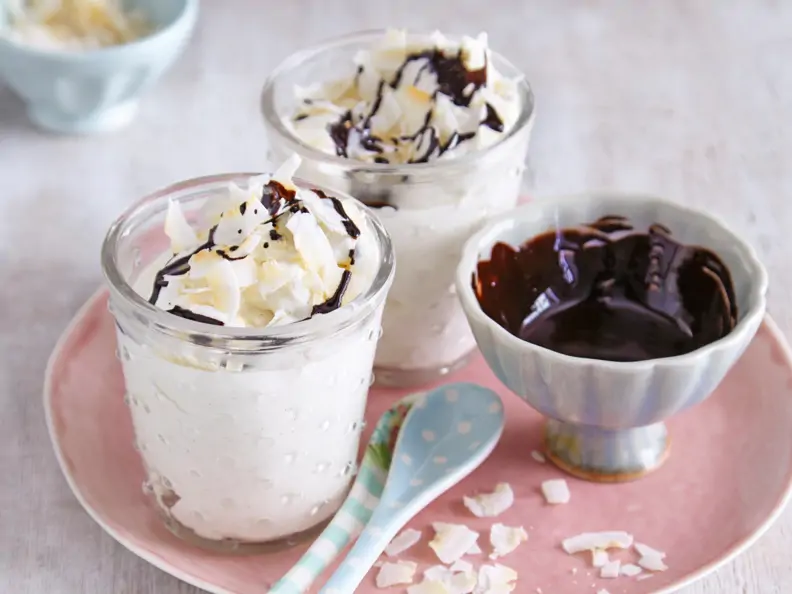Kokoscreme mit Schokolade