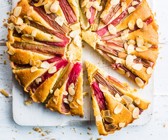 Rhabarberkuchen mit Mandeln