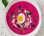 Kalte Rote-Bete-Suppe mit Radieschen
