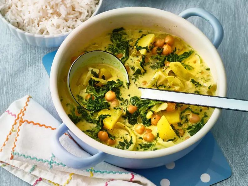 Spinat-Curry mit Erdnüssen
