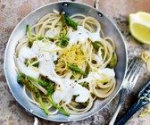 Spaghetti mit wildem Spargel und Zitronensauce