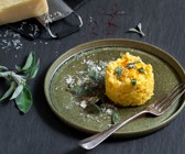 Risotto Milanese mit Safran, Salbei und Parmesan