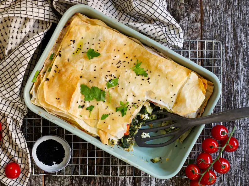 Börek-Lasagne mit Spinat und Feta
