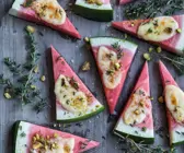 Überbackene Wassermelonenecken mit Käse