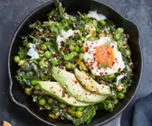 Vegane Shakshuka mit Linsen und Aprikosen