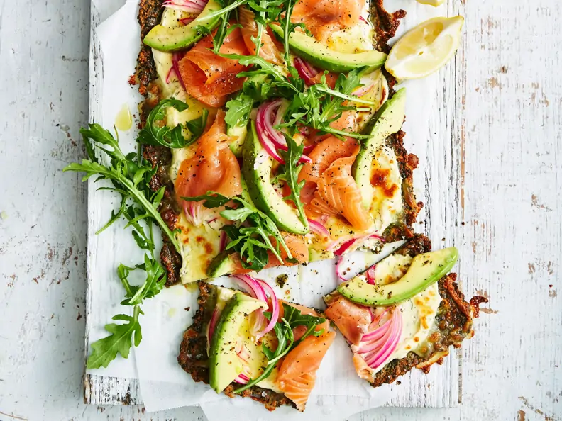 Grünkohlpizza mit Räucherlachs