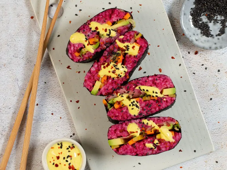 Sushi-Sandwiches mit Möhre und Kurkumacreme