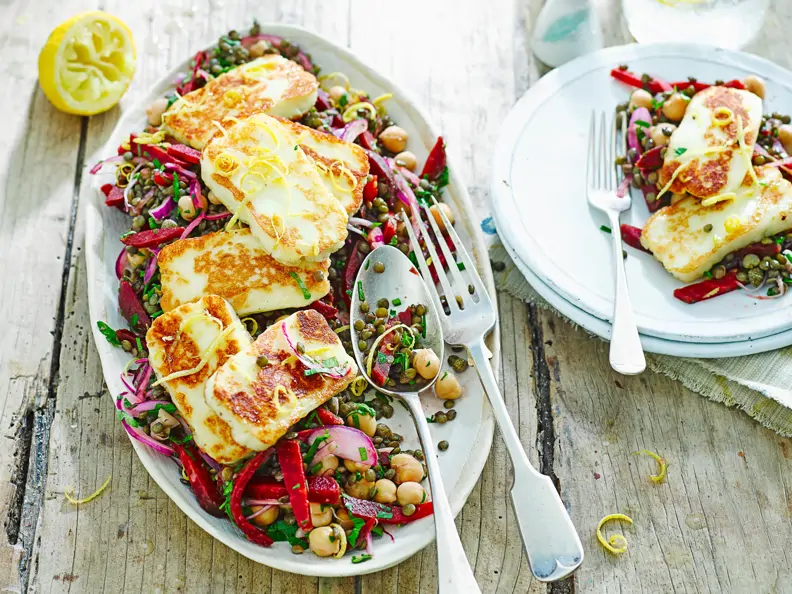 Halloumi auf Linsen-Kichererbsen-Rote-Bete-Salat