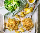 Gebackener Fisch mit Kruste und Fenchelsalat