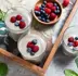 Beeriger Tofu-Proteinshake mit Mango