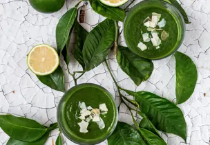 Grüner Smoothie mit Spinat