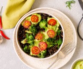 Zitroniger Avocado-Wildreis mit Chili und Brokkoli