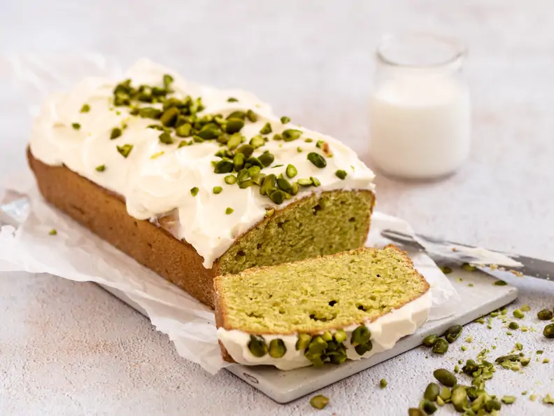 Pistazienkuchen mit Frischkäse 