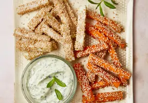 Kohlrabi- und Möhrensticks mit Sesam