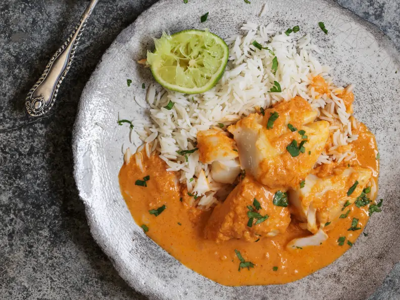 Bengalischer Joghurt-Fisch mit Reis