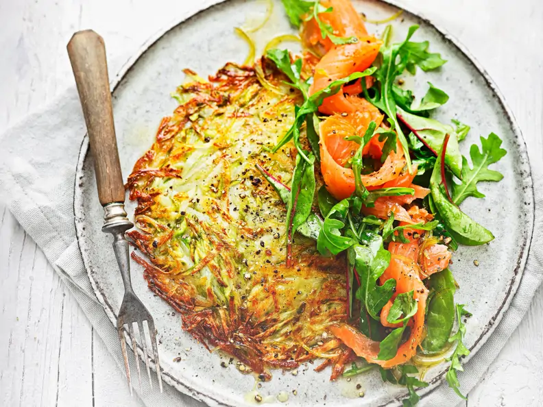 Spargel-Kartoffel-Rösti mit Räucherlachs