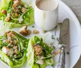 Panko-Kokos-Hähnchen mit Erdnusssauce