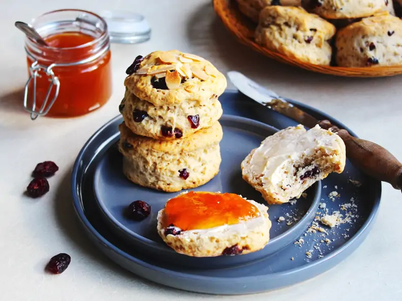 Cranberry-Scones