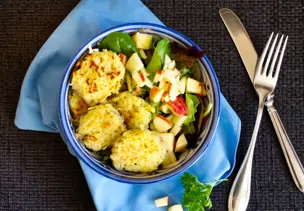 Kartoffelpuffer-Salat-Bowl