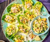Räucherforellen-Tatar mit Avocado-Mango-Salsa