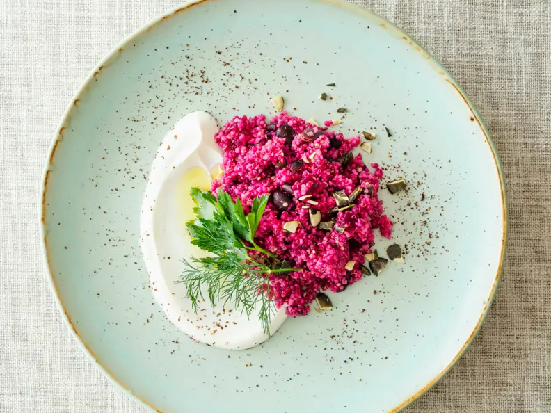 Couscous-Quinoa-Salat mit Roter Bete