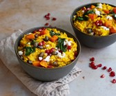Cremiges Blumenkohl-Kürbis-Curry mit Spinat