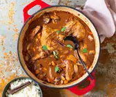 Schokoladenhuhn mit Gewürzreis