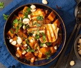 Süßkartoffelragout mit Schokolade und Halloumi