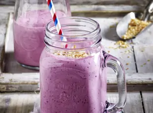Beeriger Kokos-Smoothie