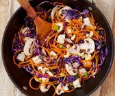 Asiatische Möhrennudeln