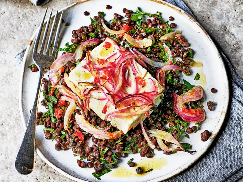 Linsensalat mit gebackenem Feta