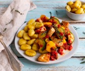 Hähnchen-Ratatouille mit Gnocchi