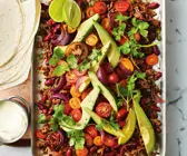 Scharfes Cajun-Hackfleisch mit Avocado und Koriander