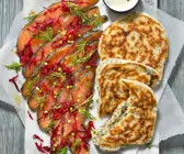 Gebeizter Lachs mit Mohn-Blini