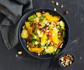 Rosenkohl-Reis-Pfanne mit Studentenfutter-Topping