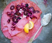 Rote-Bete-Crêpes mit Radicchio
