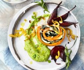 Süßkartoffelrolle mit Mangold-Frischkäse-Füllung