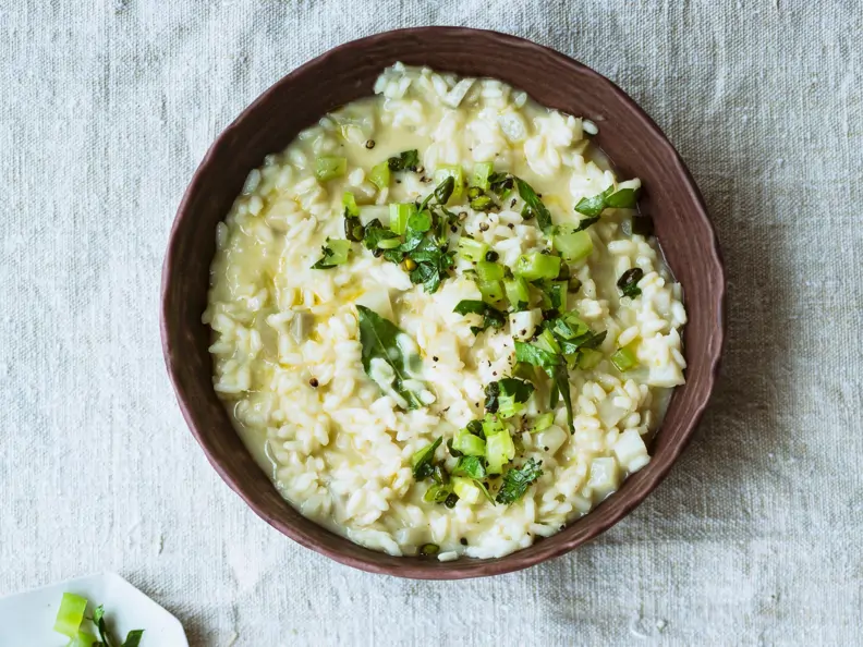 Topinambur-Risotto mit Staudensellerie