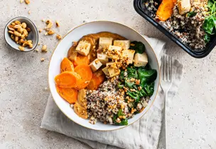 Vegane Quinoa-Bowl 
