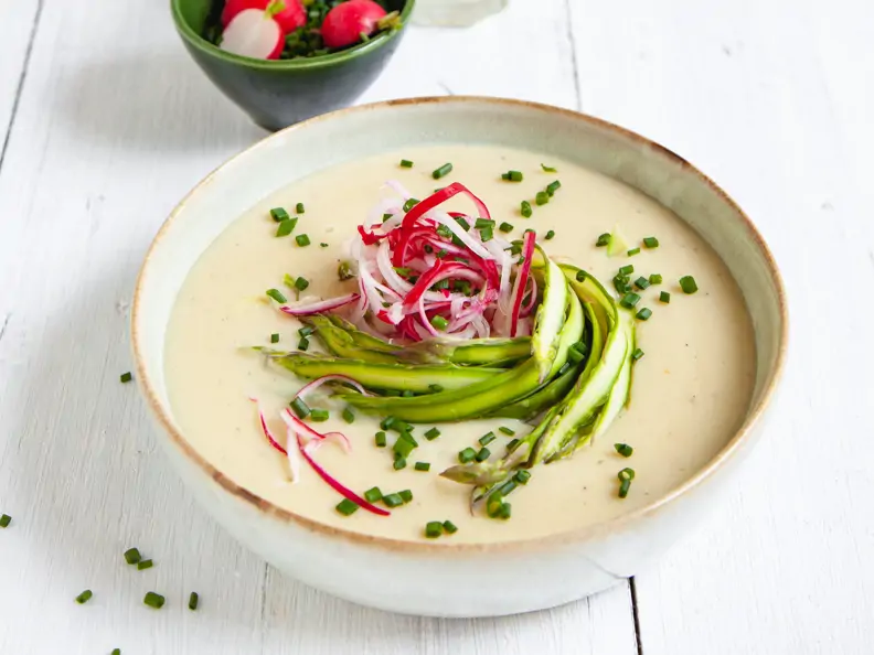 Kartoffelsuppe mit Spargel