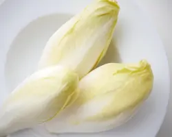 4 Gründe: Darum ist Chicorée gesund