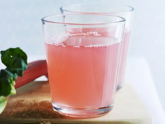 Rhabarbersaft